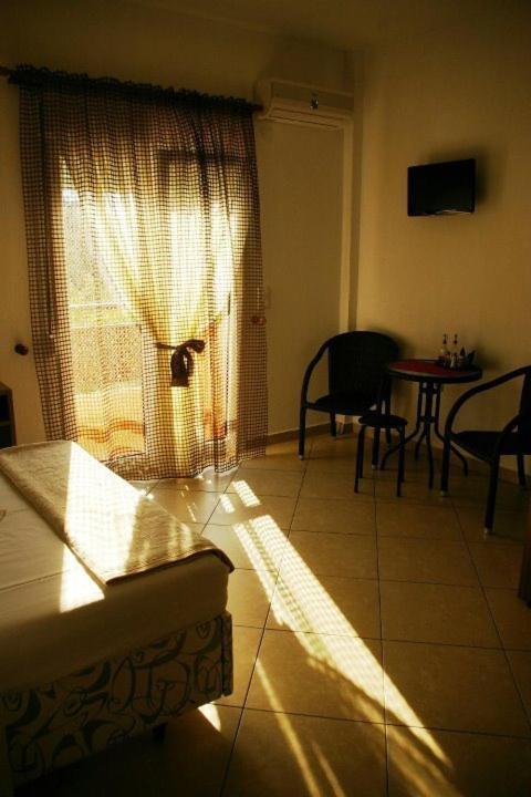 Ferienwohnung Inanthi Potos Zimmer foto